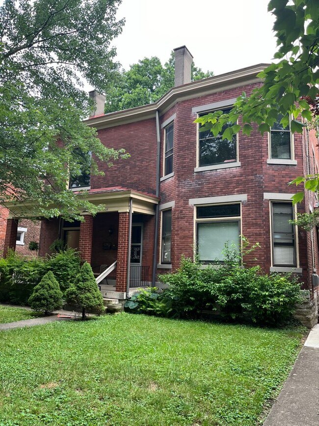 109 Sterrett Unit Apt. 2 OffCampus Housing, Covington, KY