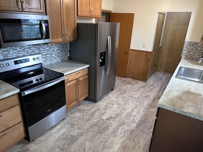 Photo - 421 Critchell Terrace