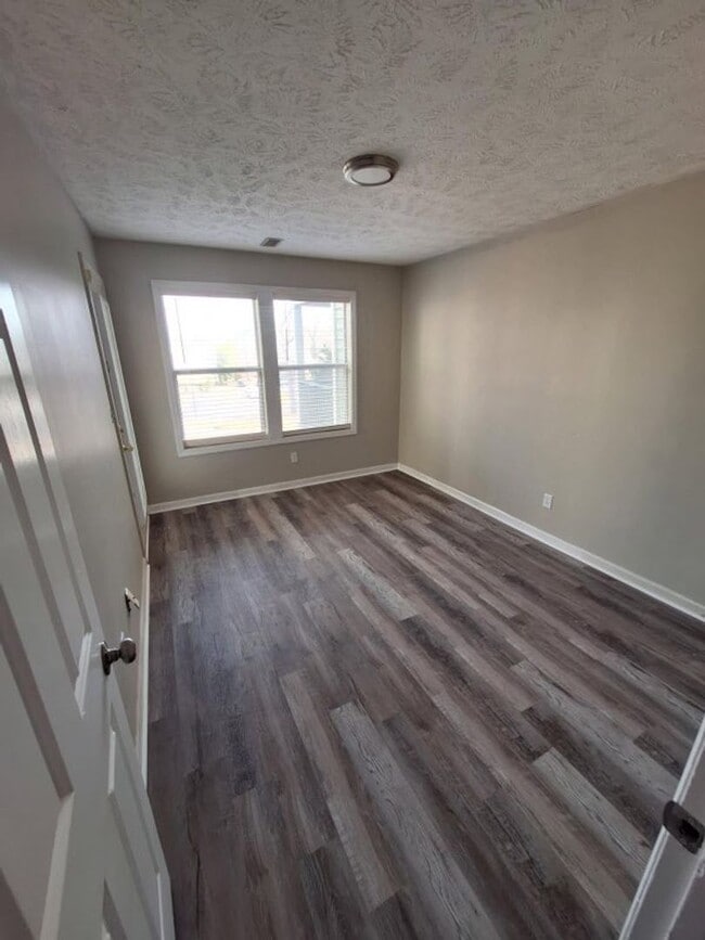 Photo - 1002 Brookhollow Dr Unit 5