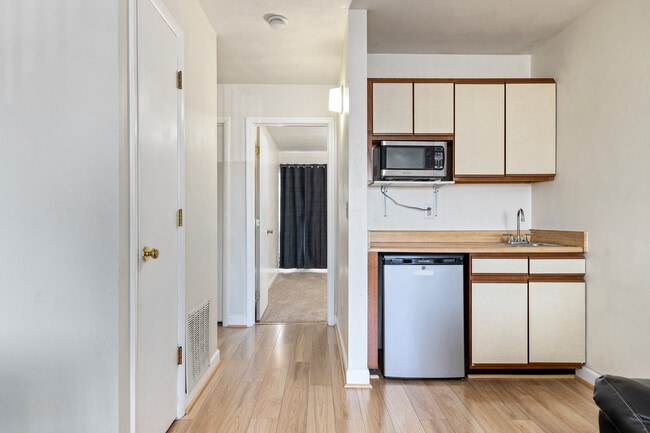 Photo - 1378 Bradley Drive