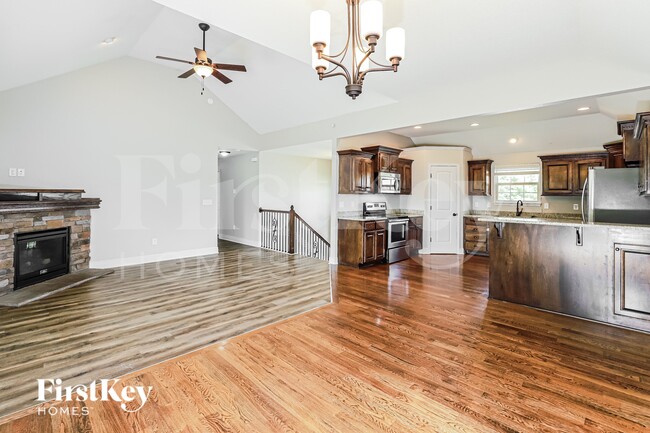 Photo - 15309 Sycamore St