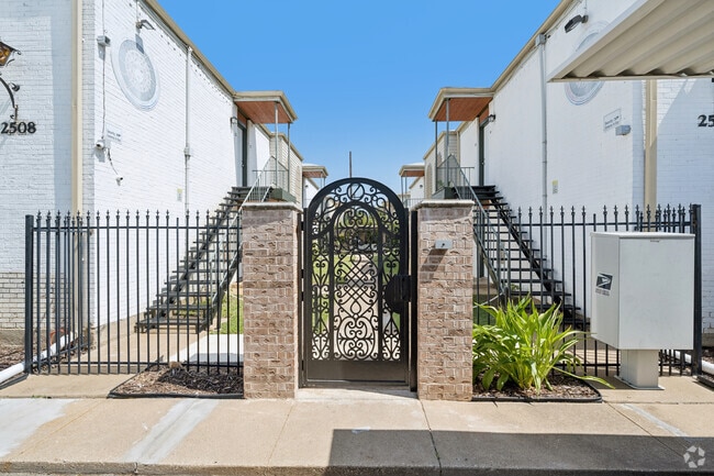 Entrance - Zodiac Apartments