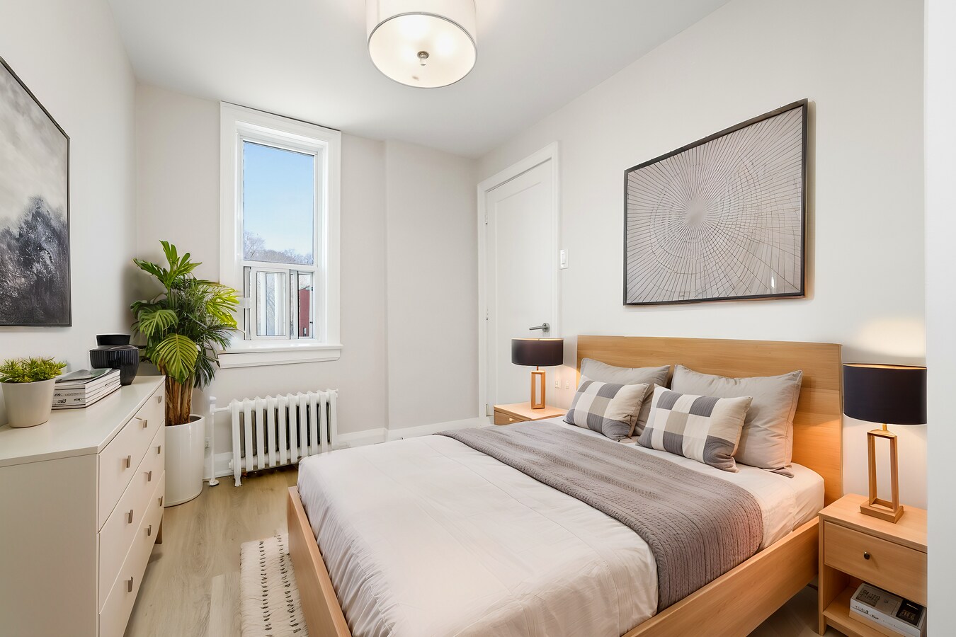 Photo - 464 & 448 Spadina Rd