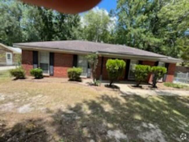 Building Photo - 5453 Cranston Dr Rental