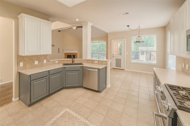 Photo - 418 Sonoma Dr