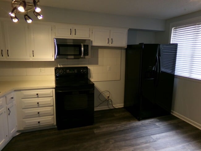 Photo - Country Club and Peace Haven Area