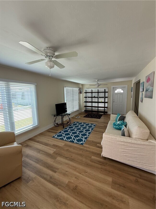 Photo - 2112 Ixora Ct
