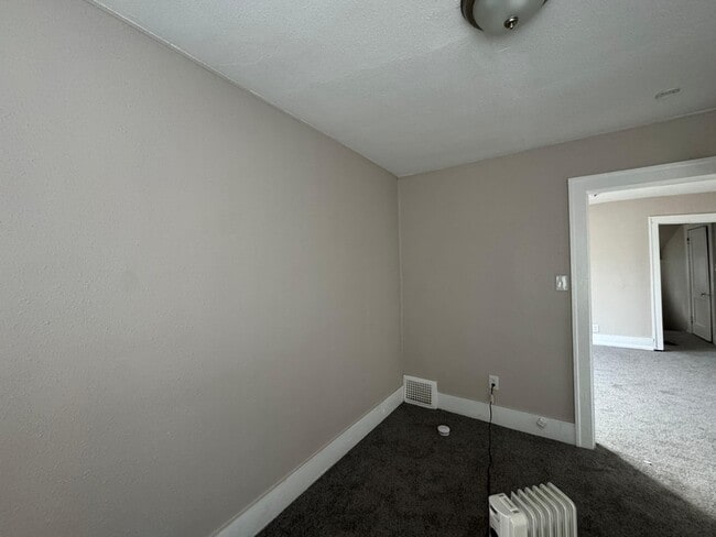 Photo - 15823 Princeton St