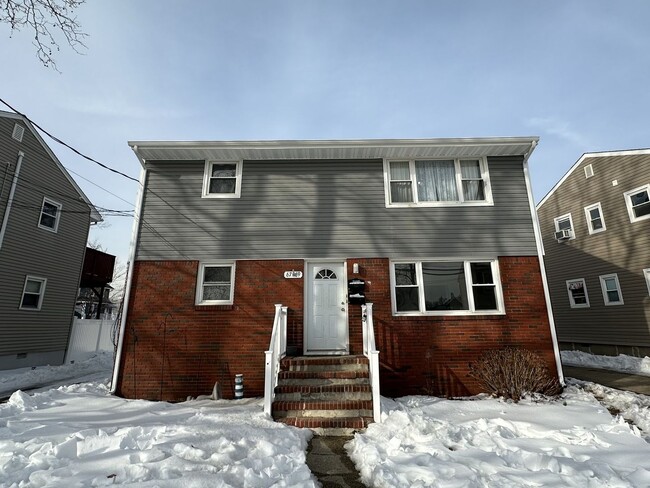 Building Photo - 67-69 Maple Ave Unit 67 Maple Ave