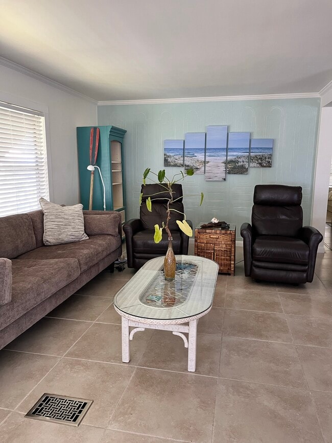 Photo - 618 N Silver Cir