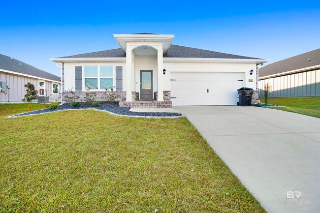 Building Photo - 32038 Lyon Rd