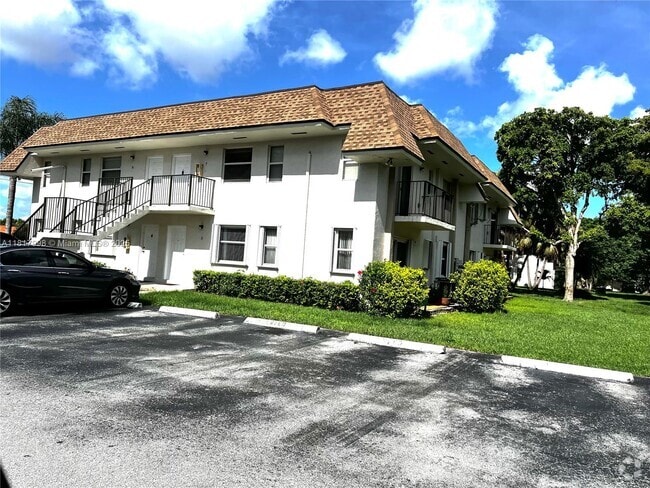 Building Photo - 7111 SW 129th Ave Unit 8 Rental