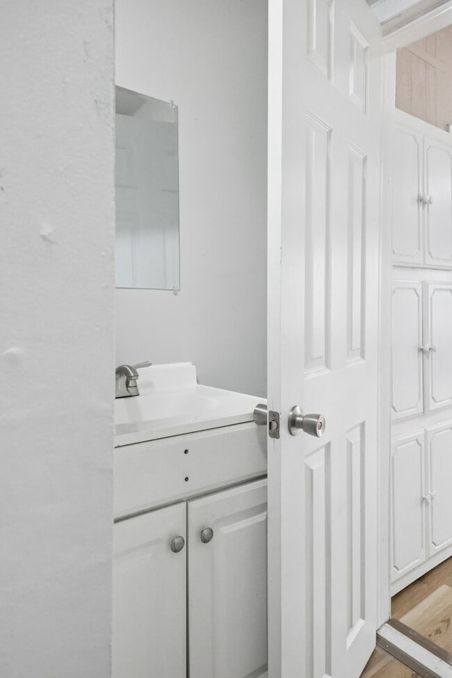 Photo - Cozy 3-Bedroom, 1-Bath Single-Family Home – 1,104 sq ft