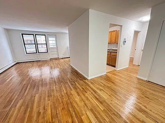 Building Photo - 2 bedroom in Bronx NY 10465 Unit 1D