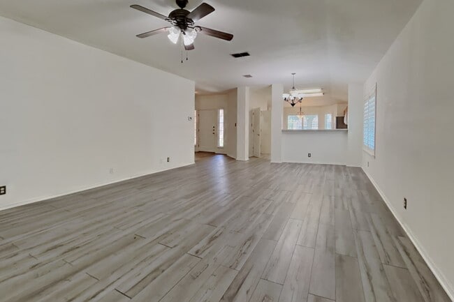 Photo - 4611 Echo Lake Dr