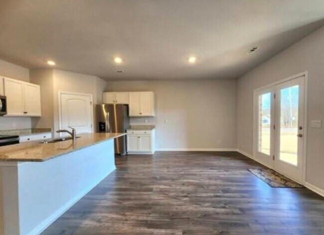 Photo - 101 Canonbury Dr
