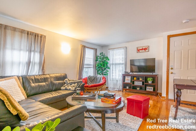 Photo - 66 Brooks St Unit 3