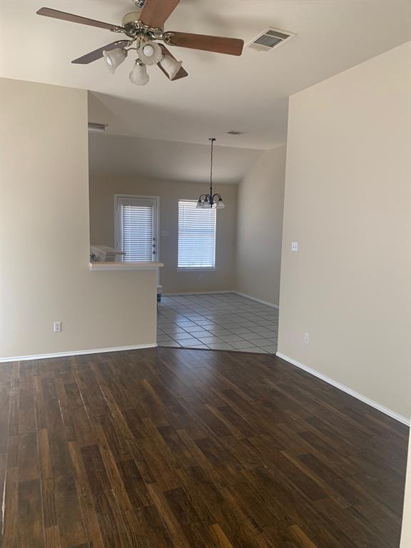 Photo - 1507 Parkwood Dr