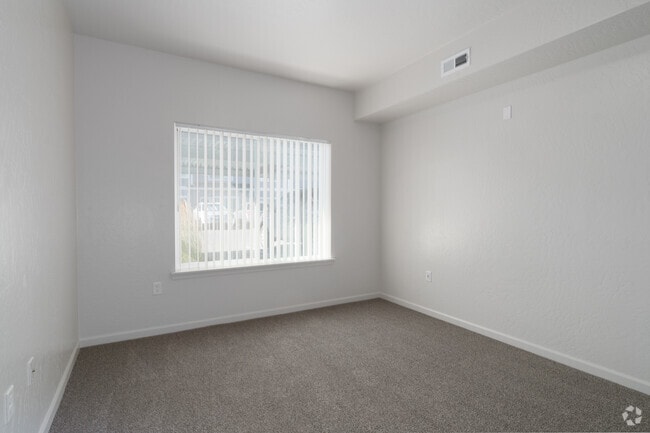 1BR, 1BA - 710SF - Bedroom - Cameo Flats