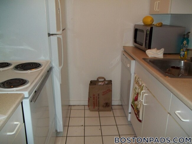 Photo - 776 Columbus Ave Unidad 3