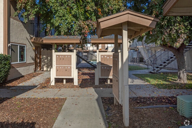 Grand Plaza Apartments