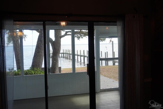 Photo - 161 Dolphin Cove
