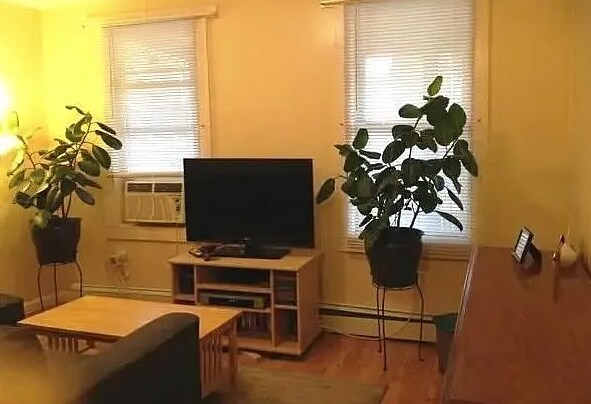 Photo - 39 Adrian St Unidad 2