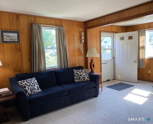 Photo - 39 Brockett Rd