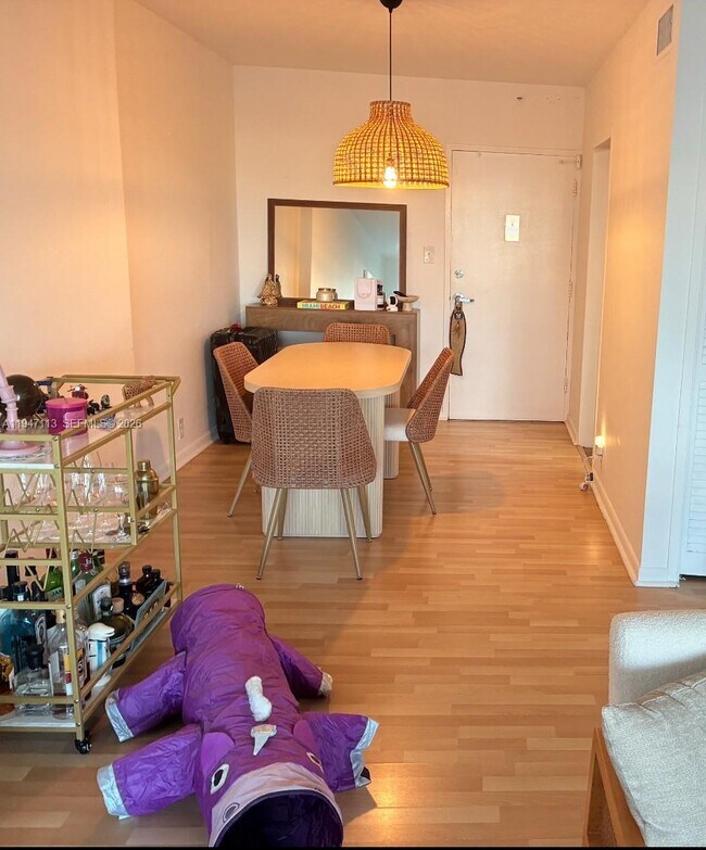 Photo - 1000 West Ave Unit 709