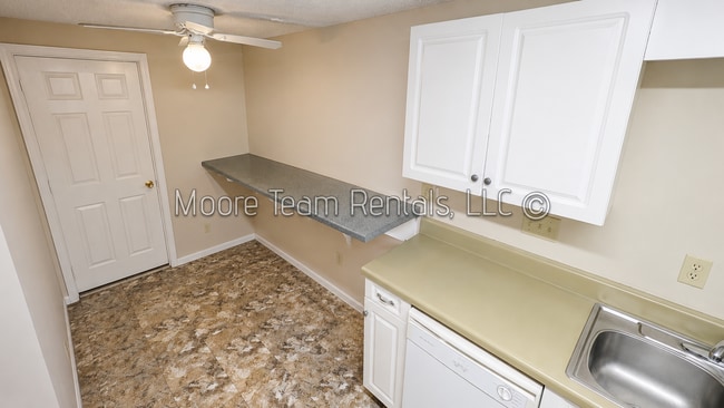 Photo - 618 Edgewood Ave Unidad A