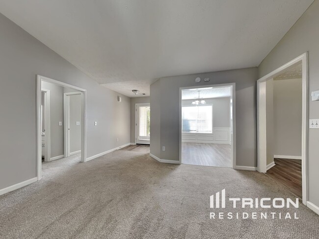 Photo - 714 Manor Ridge Dr