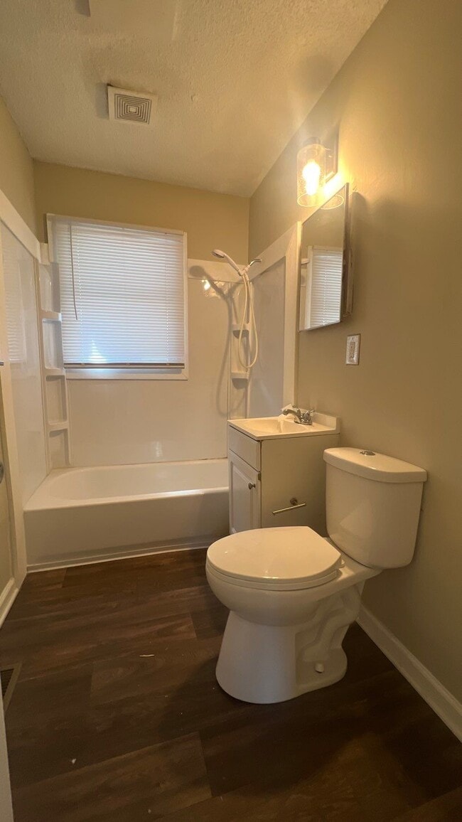 Photo - 2250 N Goodlet Ave
