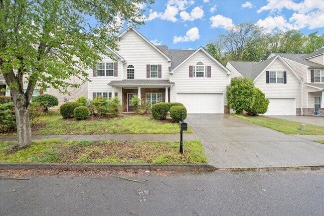 Photo - 5 Bedroom in Buford. Great School