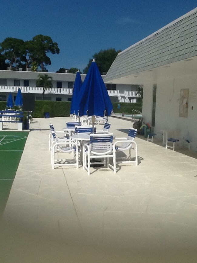 Photo - 2929 SE Ocean Blvd