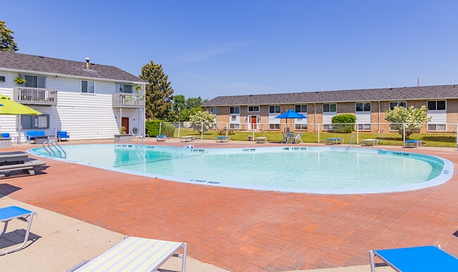 Glenbrook Manor Apartment Homes