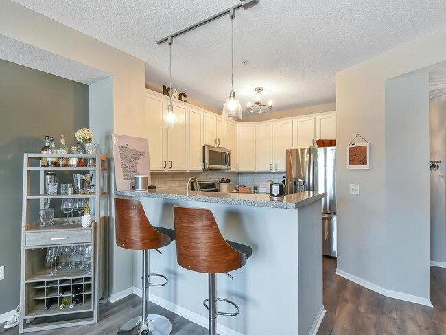 Photo - 500 N 2nd St Unit 300