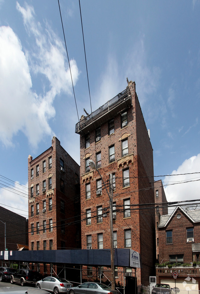 42-29 Judge Street