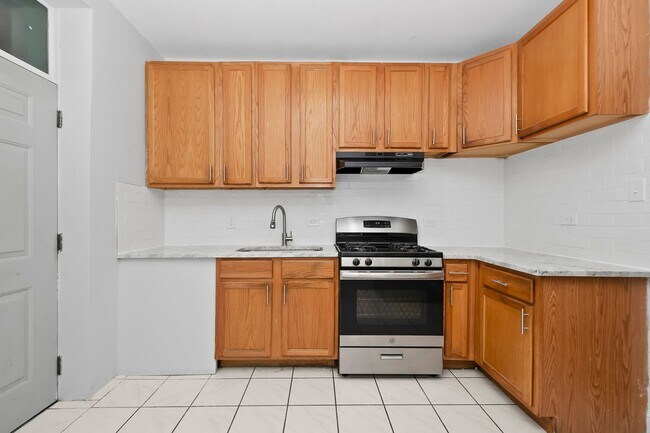 Photo - Two Bedroom in South Shore!
