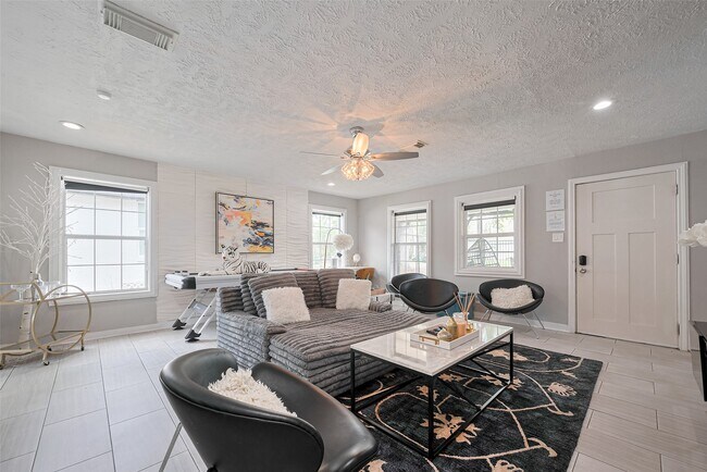 Photo - 5114 Grantwood St