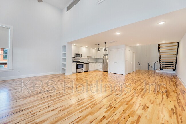 Photo - 306 N Road St Unit 123