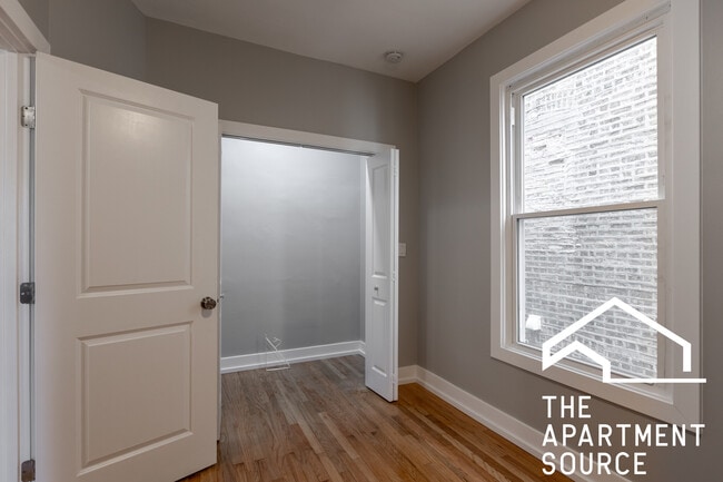 Photo - 3927 N Whipple St Unit 2