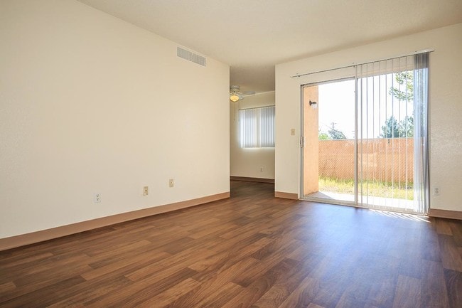 Sierra Antigua Apartments