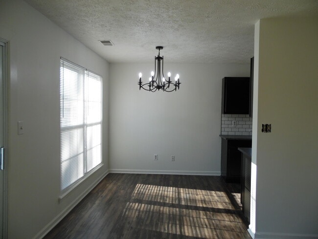 Photo - 2800 Kasey Ct