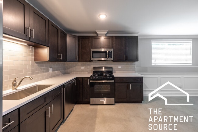 Building Photo - 4117 S Michigan Ave Unit GS Rental