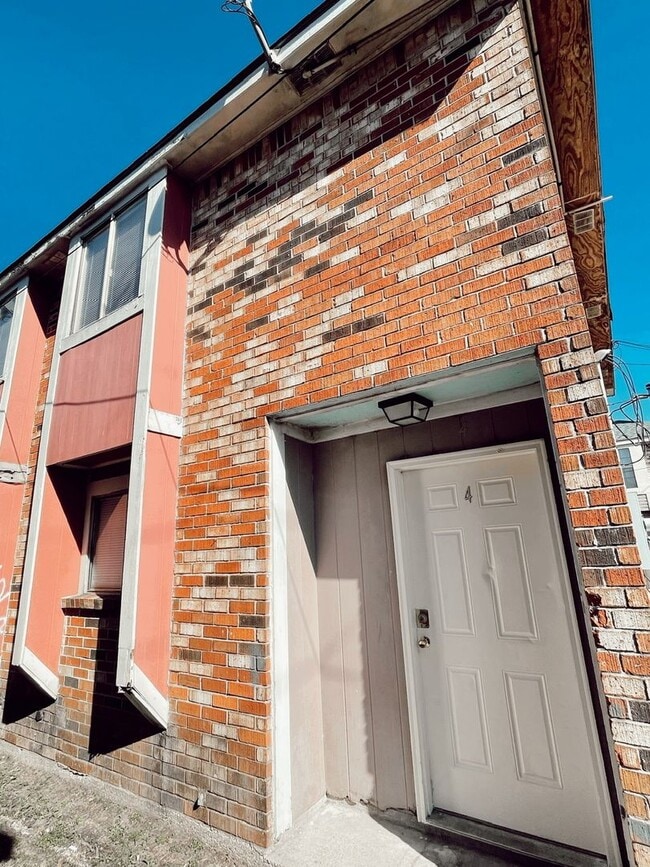 Building Photo - 1657 Starboard Dr Unit 1657-4 Rental