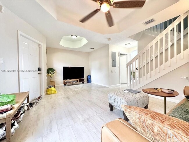 Photo - 10679 SW 6th St