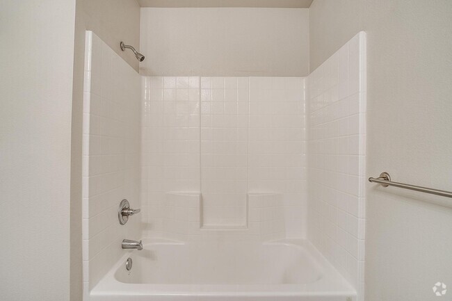 Building Photo - ASK ABOUT OUR MOVE IN SPECIAL Unit 1602 A Granbury Rd Rental