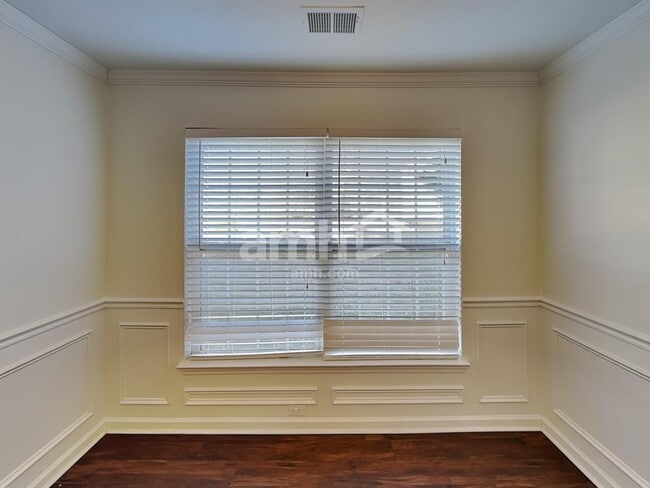 Photo - 7110 Long Run Ln