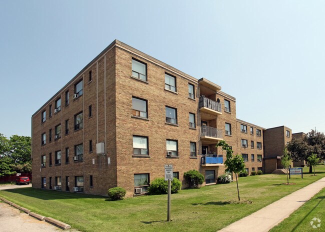 Building Photo - Traymore Apartments