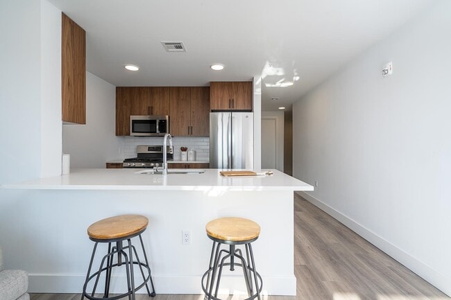 Photo - 1415 Manhattan Ave Unit 606